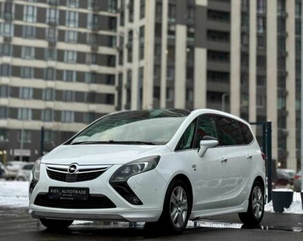 Белый Опель Зафира, объемом двигателя 2 л и пробегом 200 тыс. км за 8900 $, фото 7 на Automoto.ua