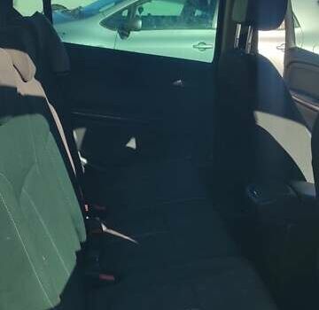 Белый Опель Зафира, объемом двигателя 2 л и пробегом 281 тыс. км за 9800 $, фото 9 на Automoto.ua