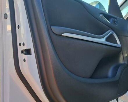 Опель Зафира 2014 в Харькове на Automoto.ua Белый Опель Зафира, объемом двигателя 2 л и пробегом 253 тыс. км за 9500 $, фото 10 на Automoto.ua