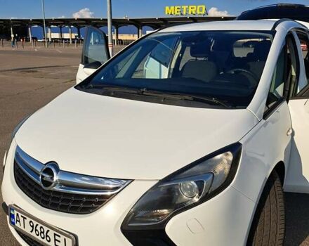 Опель Зафира 2014 в Харькове на Automoto.ua Белый Опель Зафира, объемом двигателя 2 л и пробегом 253 тыс. км за 9500 $, фото 22 на Automoto.ua