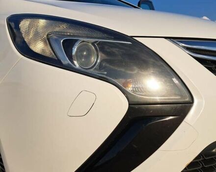 Опель Зафира 2014 в Харькове на Automoto.ua Белый Опель Зафира, объемом двигателя 2 л и пробегом 253 тыс. км за 9500 $, фото 19 на Automoto.ua