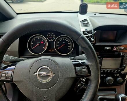 Белый Опель Зафира, объемом двигателя 1.69 л и пробегом 284 тыс. км за 7890 $, фото 17 на Automoto.ua