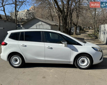 Белый Опель Зафира, объемом двигателя 1.6 л и пробегом 280 тыс. км за 9100 $, фото 1 на Automoto.ua