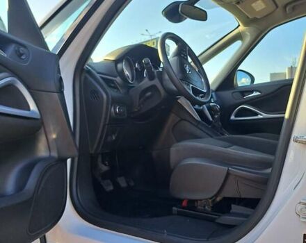 Опель Зафира 2014 в Харькове на Automoto.ua Белый Опель Зафира, объемом двигателя 2 л и пробегом 253 тыс. км за 9500 $, фото 9 на Automoto.ua