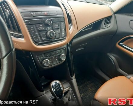 Опель Зафира 2014 в Харькове на Automoto.ua Белый Опель Зафира, объемом двигателя 1.6 л и пробегом 200 тыс. км за 7600 $, фото 5 на Automoto.ua