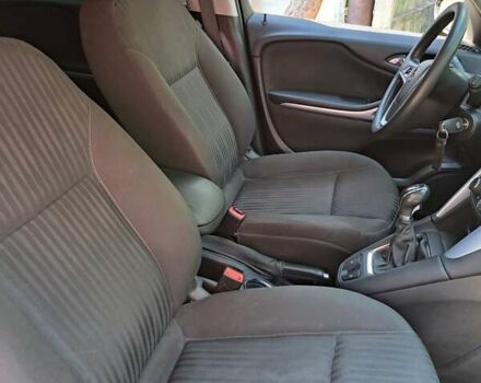 Опель Зафира 2014 в Харькове на Automoto.ua Белый Опель Зафира, объемом двигателя 2 л и пробегом 253 тыс. км за 9500 $, фото 32 на Automoto.ua