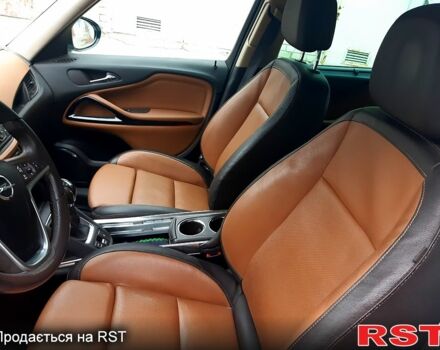 Опель Зафира 2014 в Харькове на Automoto.ua Белый Опель Зафира, объемом двигателя 1.6 л и пробегом 200 тыс. км за 7600 $, фото 8 на Automoto.ua