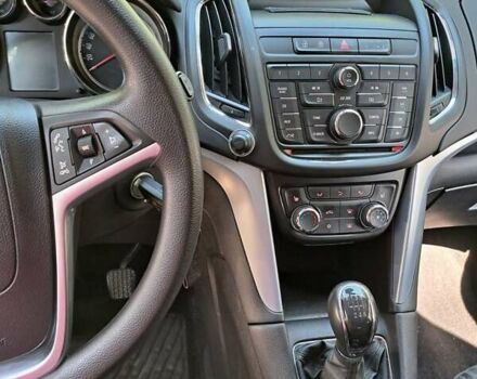 Опель Зафира 2014 в Харькове на Automoto.ua Белый Опель Зафира, объемом двигателя 2 л и пробегом 253 тыс. км за 9500 $, фото 26 на Automoto.ua