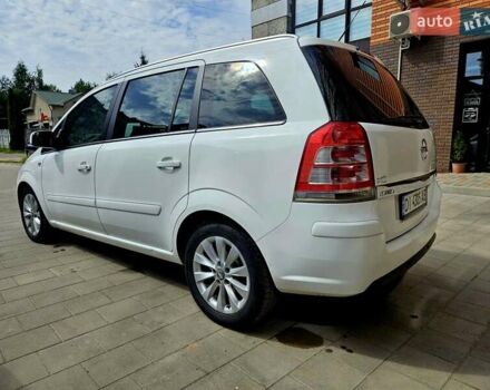 Белый Опель Зафира, объемом двигателя 1.69 л и пробегом 284 тыс. км за 7890 $, фото 2 на Automoto.ua