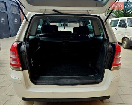 Белый Опель Зафира, объемом двигателя 1.69 л и пробегом 284 тыс. км за 7890 $, фото 9 на Automoto.ua