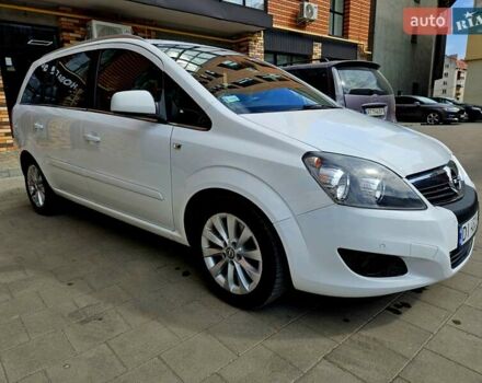 Белый Опель Зафира, объемом двигателя 1.69 л и пробегом 284 тыс. км за 7890 $, фото 14 на Automoto.ua