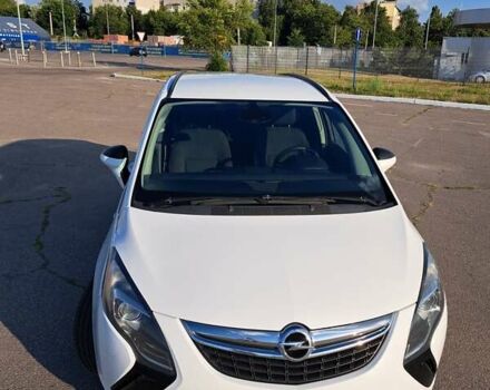 Опель Зафира 2014 в Харькове на Automoto.ua Белый Опель Зафира, объемом двигателя 2 л и пробегом 253 тыс. км за 9500 $, фото 4 на Automoto.ua
