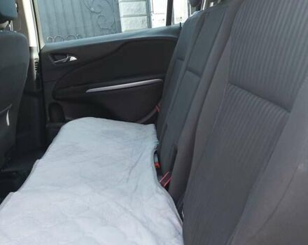 Білий Опель Зафіра, об'ємом двигуна 2 л та пробігом 257 тис. км за 10300 $, фото 4 на Automoto.ua