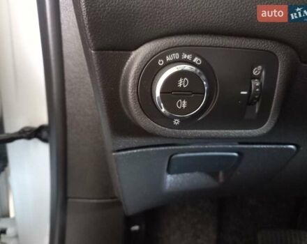 Белый Опель Зафира, объемом двигателя 1.96 л и пробегом 230 тыс. км за 11500 $, фото 23 на Automoto.ua