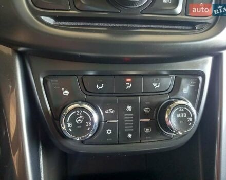 Белый Опель Зафира, объемом двигателя 1.96 л и пробегом 230 тыс. км за 11500 $, фото 21 на Automoto.ua