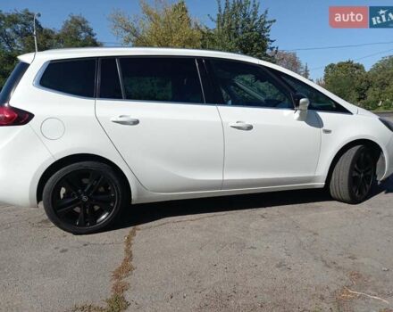 Белый Опель Зафира, объемом двигателя 1.96 л и пробегом 230 тыс. км за 11500 $, фото 4 на Automoto.ua