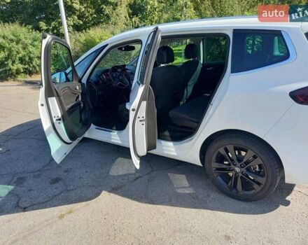 Белый Опель Зафира, объемом двигателя 1.96 л и пробегом 230 тыс. км за 11500 $, фото 7 на Automoto.ua