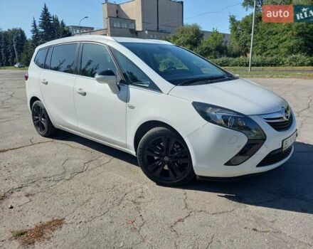Белый Опель Зафира, объемом двигателя 1.96 л и пробегом 230 тыс. км за 11500 $, фото 6 на Automoto.ua