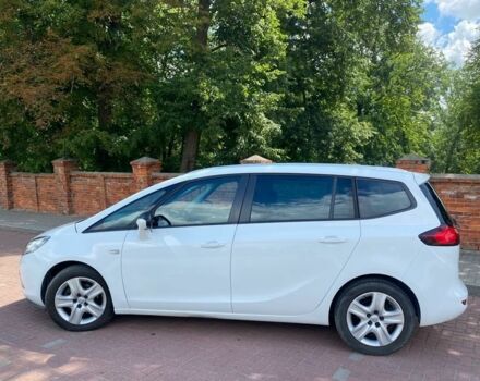 Белый Опель Зафира, объемом двигателя 1.6 л и пробегом 168 тыс. км за 7100 $, фото 3 на Automoto.ua