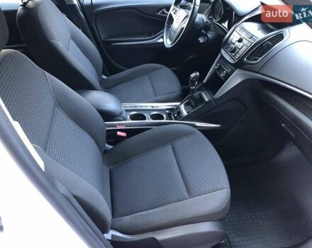 Белый Опель Зафира, объемом двигателя 1.6 л и пробегом 177 тыс. км за 10300 $, фото 9 на Automoto.ua