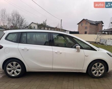 Белый Опель Зафира, объемом двигателя 1.96 л и пробегом 255 тыс. км за 11900 $, фото 3 на Automoto.ua