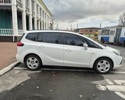 Белый Опель Зафира, объемом двигателя 2 л и пробегом 135 тыс. км за 8999 $, фото 6 на Automoto.ua