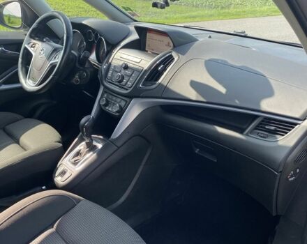 Белый Опель Зафира, объемом двигателя 2 л и пробегом 221 тыс. км за 10300 $, фото 10 на Automoto.ua