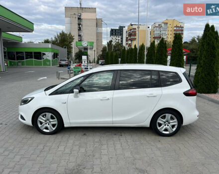 Білий Опель Зафіра, об'ємом двигуна 2 л та пробігом 243 тис. км за 8750 $, фото 8 на Automoto.ua
