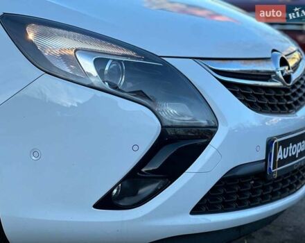 Білий Опель Зафіра, об'ємом двигуна 2 л та пробігом 167 тис. км за 12240 $, фото 3 на Automoto.ua