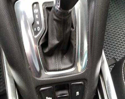 Белый Опель Зафира, объемом двигателя 1.96 л и пробегом 323 тыс. км за 10700 $, фото 19 на Automoto.ua