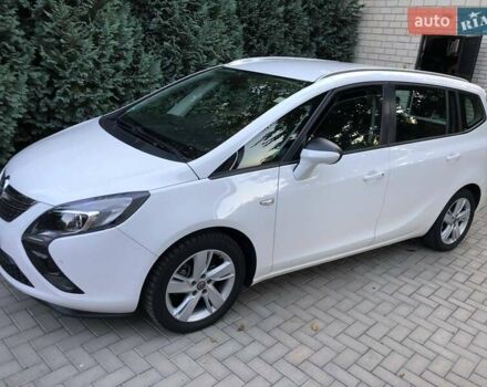 Белый Опель Зафира, объемом двигателя 1.6 л и пробегом 177 тыс. км за 10300 $, фото 1 на Automoto.ua