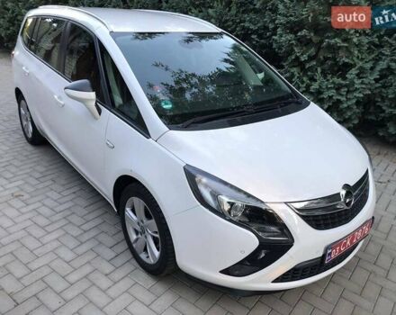 Белый Опель Зафира, объемом двигателя 1.6 л и пробегом 177 тыс. км за 10300 $, фото 2 на Automoto.ua