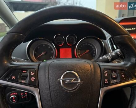 Белый Опель Зафира, объемом двигателя 1.96 л и пробегом 255 тыс. км за 11900 $, фото 16 на Automoto.ua