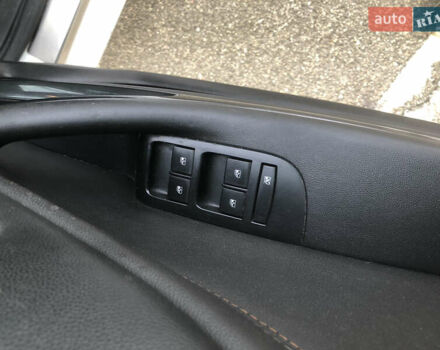 Белый Опель Зафира, объемом двигателя 1.6 л и пробегом 243 тыс. км за 11800 $, фото 7 на Automoto.ua