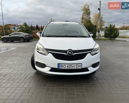 Белый Опель Зафира, объемом двигателя 1.6 л и пробегом 106 тыс. км за 13900 $, фото 2 на Automoto.ua