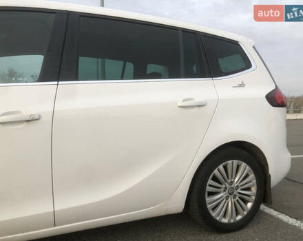 Белый Опель Зафира, объемом двигателя 1.6 л и пробегом 243 тыс. км за 11800 $, фото 15 на Automoto.ua