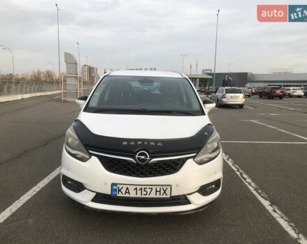 Белый Опель Зафира, объемом двигателя 1.6 л и пробегом 243 тыс. км за 11800 $, фото 18 на Automoto.ua