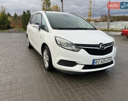 Белый Опель Зафира, объемом двигателя 1.6 л и пробегом 106 тыс. км за 13900 $, фото 3 на Automoto.ua