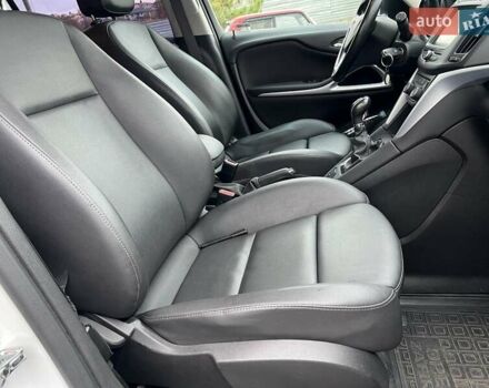 Белый Опель Зафира, объемом двигателя 1.6 л и пробегом 106 тыс. км за 13900 $, фото 28 на Automoto.ua