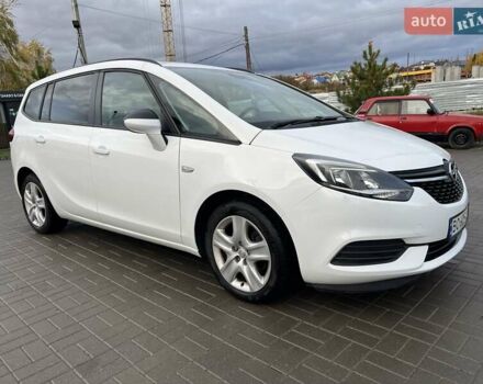Белый Опель Зафира, объемом двигателя 1.6 л и пробегом 106 тыс. км за 13900 $, фото 4 на Automoto.ua