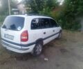 Белый Опель Зафира, объемом двигателя 2 л и пробегом 380 тыс. км за 2686 $, фото 7 на Automoto.ua