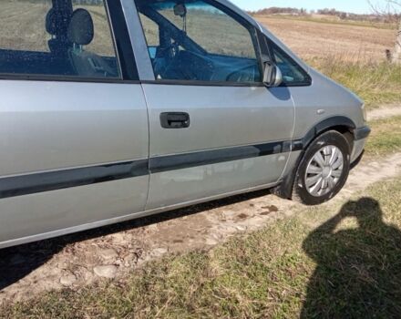 Белый Опель Зафира, объемом двигателя 2 л и пробегом 1 тыс. км за 1747 $, фото 5 на Automoto.ua