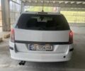 Белый Опель Зафира, объемом двигателя 1.7 л и пробегом 330 тыс. км за 3850 $, фото 2 на Automoto.ua
