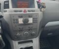 Белый Опель Зафира, объемом двигателя 1.9 л и пробегом 303 тыс. км за 6200 $, фото 7 на Automoto.ua