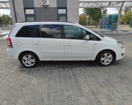 Белый Опель Зафира, объемом двигателя 0 л и пробегом 300 тыс. км за 5000 $, фото 2 на Automoto.ua