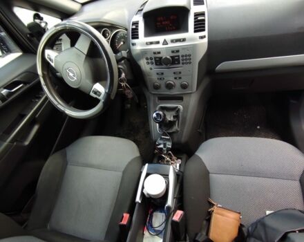 Белый Опель Зафира, объемом двигателя 0 л и пробегом 300 тыс. км за 5000 $, фото 6 на Automoto.ua