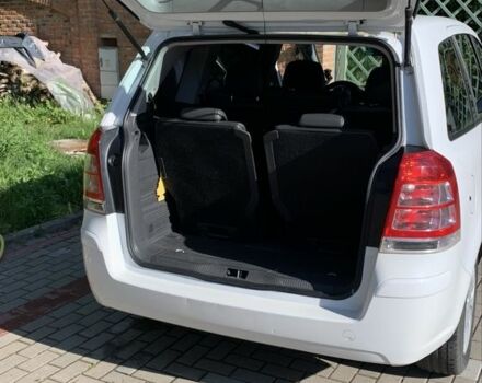 Белый Опель Зафира, объемом двигателя 1.9 л и пробегом 260 тыс. км за 5700 $, фото 11 на Automoto.ua