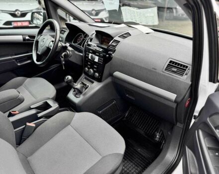 Білий Опель Зафіра, об'ємом двигуна 1.6 л та пробігом 206 тис. км за 7600 $, фото 13 на Automoto.ua