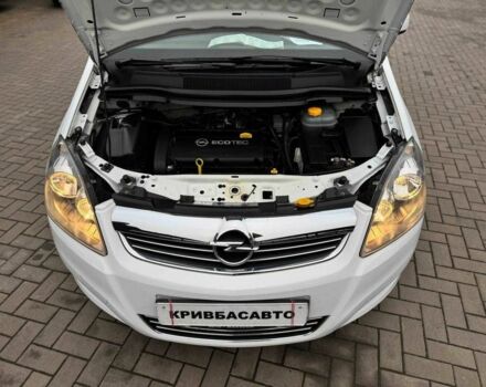 Білий Опель Зафіра, об'ємом двигуна 1.6 л та пробігом 206 тис. км за 7600 $, фото 2 на Automoto.ua