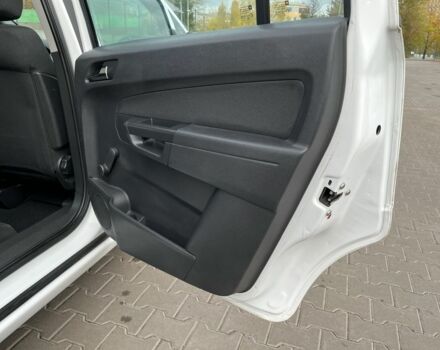 Опель Зафира 2011 в Кривом Роге на Automoto.ua Белый Опель Зафира, объемом двигателя 1.6 л и пробегом 244 тыс. км за 6799 $, фото 16 на Automoto.ua